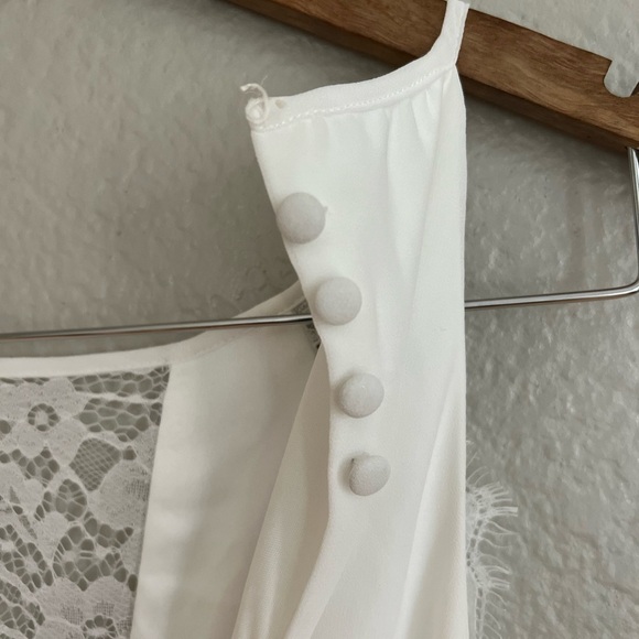 Romantic Mood White Lace Sleeveless Maxi Dress - Picture 4 of 10